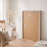 Cadre photo J-Line Rectangle - bois - gris clair - 30 x 40 cm en situation