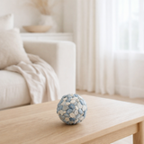 Boule de décoration J-Line - coquillages - bleu clair - petite en situation