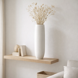 J -line Vase Ying - Céramique - Blanc - Large - 94 cm de haut en situation