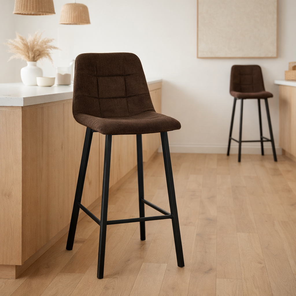 J-Line Chaise de Bar Kent Métal/Polyester Marron en situation