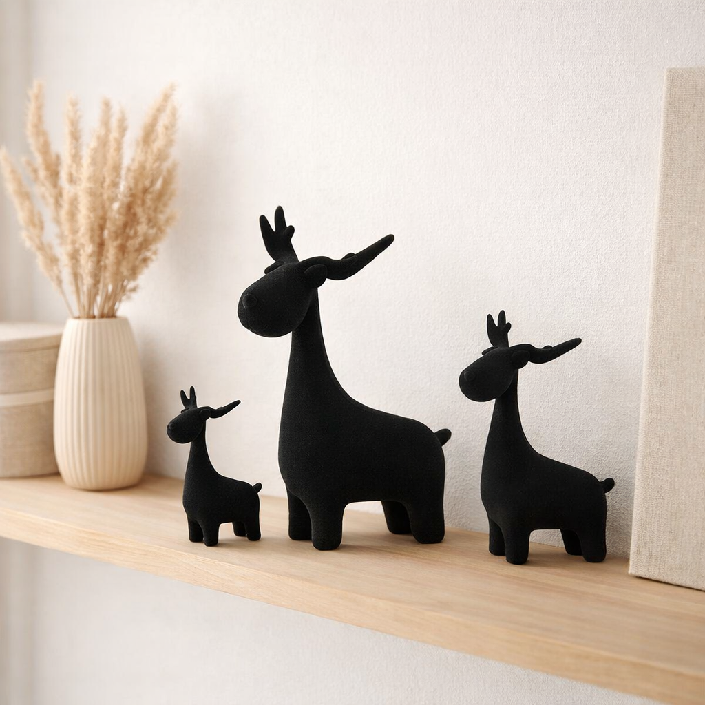 J -line Decoration Hert - Velvet / Polyresin - Black - 3 pièces en situation