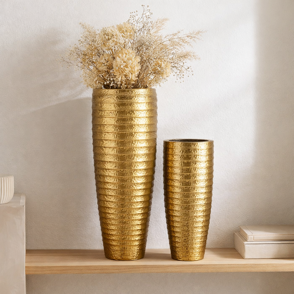 J -line Vase Egypte - Metal - Gold - 2 pièces - 122 cm de haut en situation