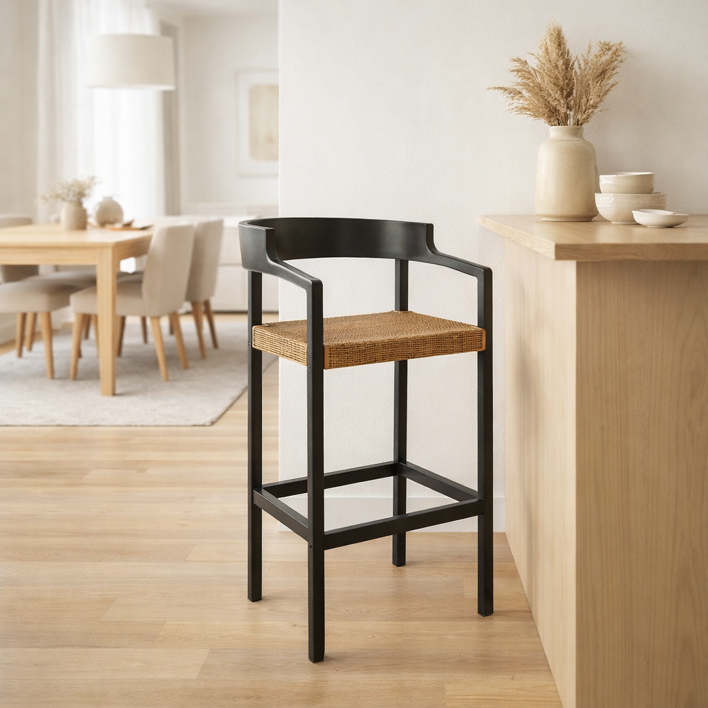 Chaise de bar J-Line Emma - bois - noir/marron en situation