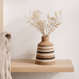 J-Line Vase Tukano Stripes Terra Marron/Noir/Blanc Petit en situation
