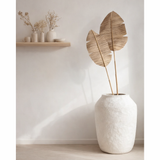 J -line Vase grand tchad - papier mâché / carton - blanc - 68 cm de haut en situation
