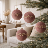 J-Line Boîte de 4 Boules de Noël Motif Velours Rose Clair/Or en situation