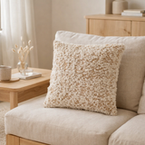 J-Line Coussin Carré Bouclé Coton/Polyester Camel/Crème en situation
