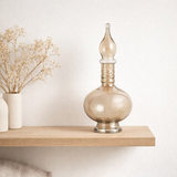 Vase J-Line + flacon bouchon Joey - verre - beige - petit en situation