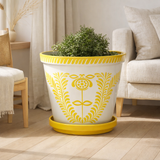 J -line Flowerpot Grenade - Céramique - Jaune - XL - Ø 50 cm en situation