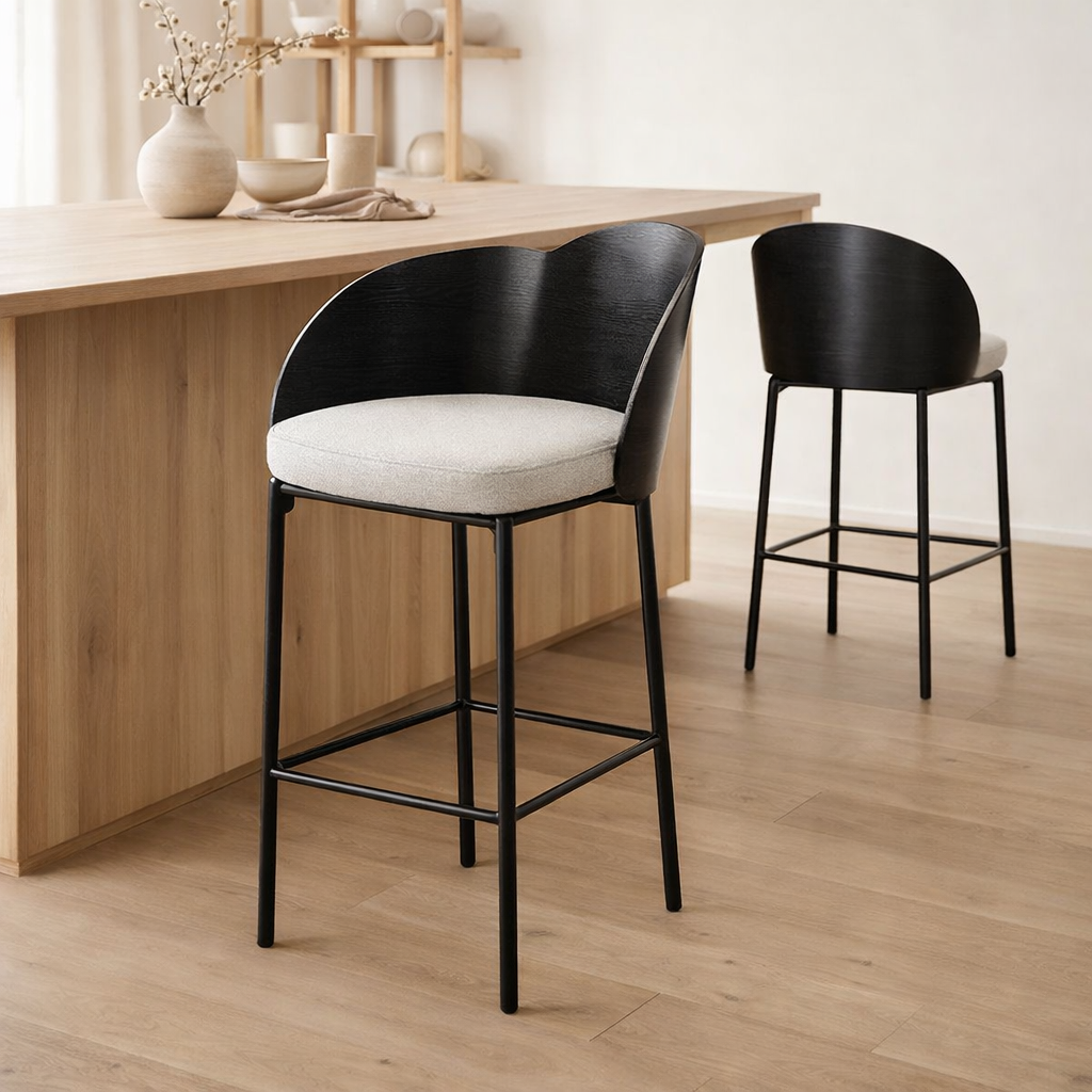 Chaise de bar J-Line Lone - contreplaqué/métal - noir/gris en situation