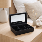 J-Line Boîte à Bijoux 5 Compartiments + Miroir Cuir Artificiel Noir en situation