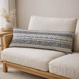 J-Line Coussin Rectangle Motifs Ethniques Coton Bleu Foncé/Blanc en situation