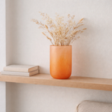 J -line Vase Corrie - Glass - Corail - Moyen - 23 cm de haut en situation