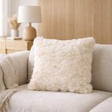 Coussin J-Line Wave - polyester - ivoire en situation