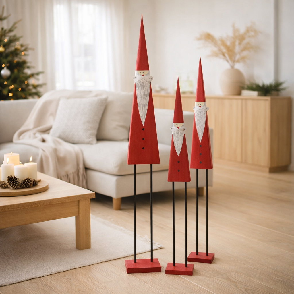 J-Line Père Noël sur Pied Bois Rouge Large en situation