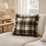 Coussin J-Line à carreaux - coton - marron foncé/blanc en situation