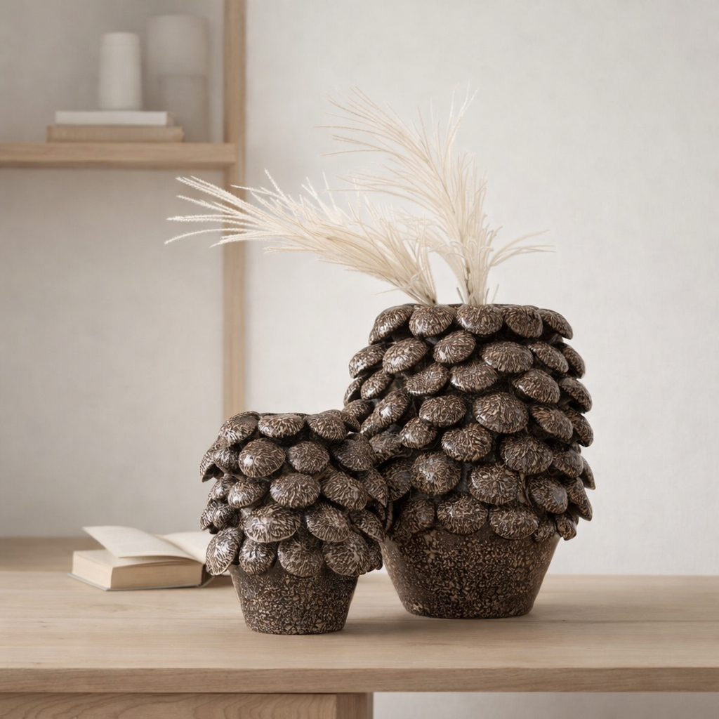 Vase J-Line Fungi - céramique - marron - petit en situation