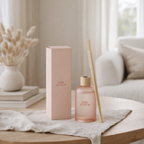 J-Line geurstokjes Accords Essentiels - Rose Rêveuse - roze - 250 ml en situation