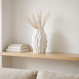 JJ-Line vase 3D Print Irregular - porcelaine - blanc en situation