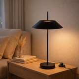 Lampe de table J-Line - métal - noir - lumières LED en situation
