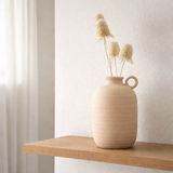 Cassia en vase J -line - Céramique - Beige - Small - 27 cm de haut en situation