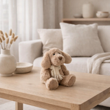 J-Line Chien+Écharpe Assis Textile Beige Petit en situation