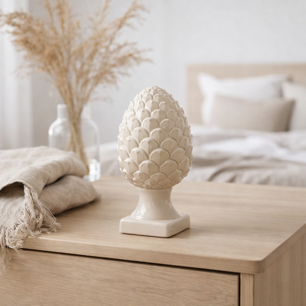 J-Line décoration Pomme de pin - porcelaine - beige - M en situation