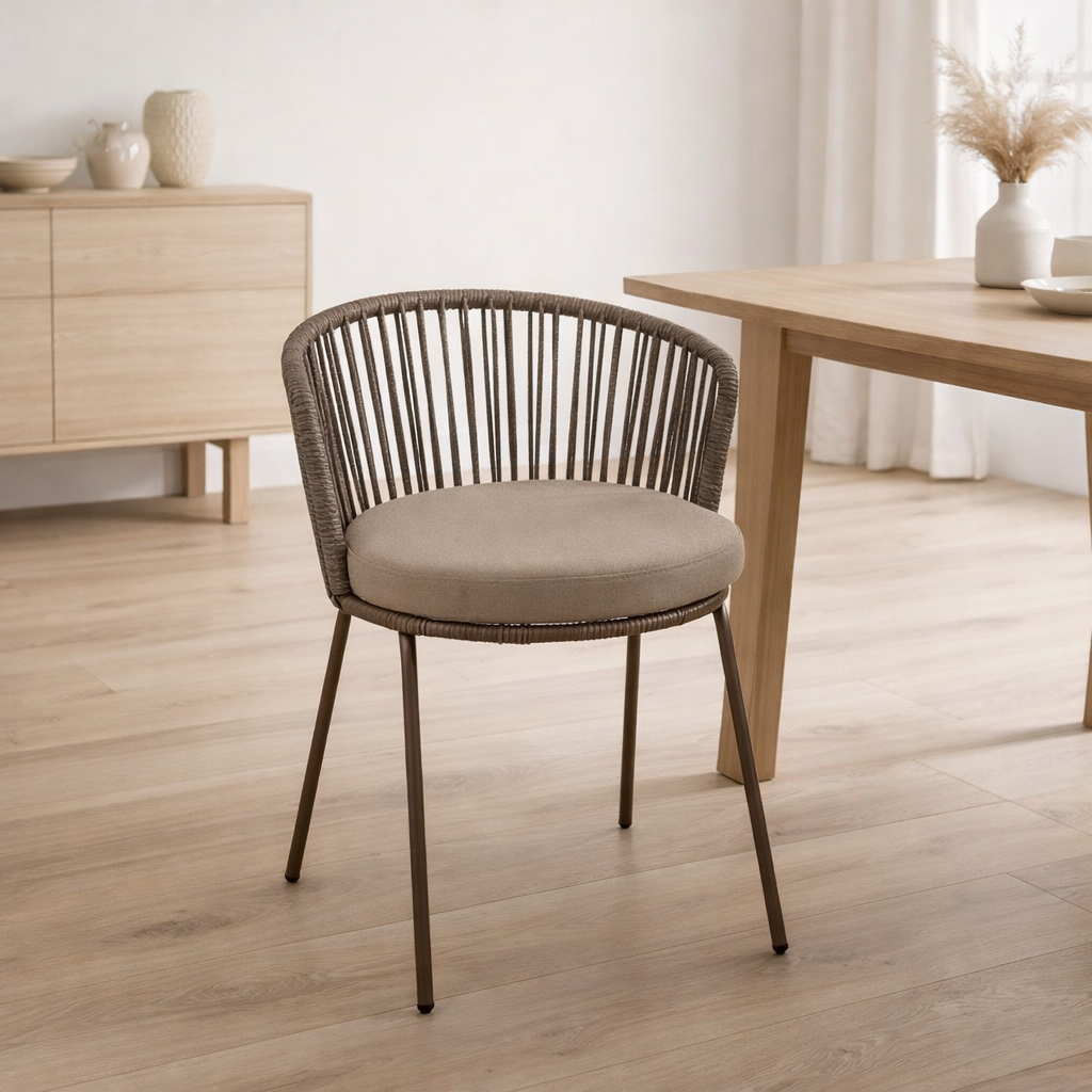 Chaise j-line toa métal / corde brun en situation