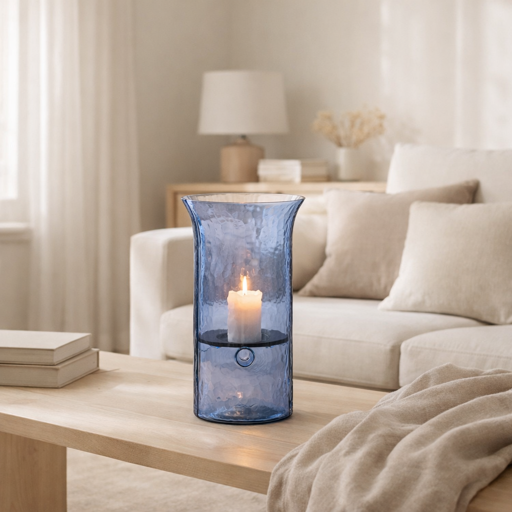 Lanterne J-Line Tarifa Narrow - verre - bleu - grande en situation
