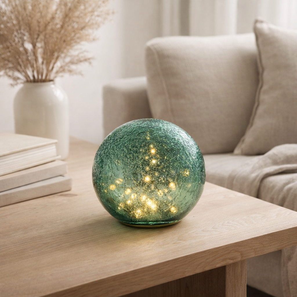J-Line décoration Boule Cracked - verre - vert - S - LED en situation