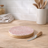 Planche de fromage J-line + couteau coeur mosaïque autour du bois de la mangue rose en situation