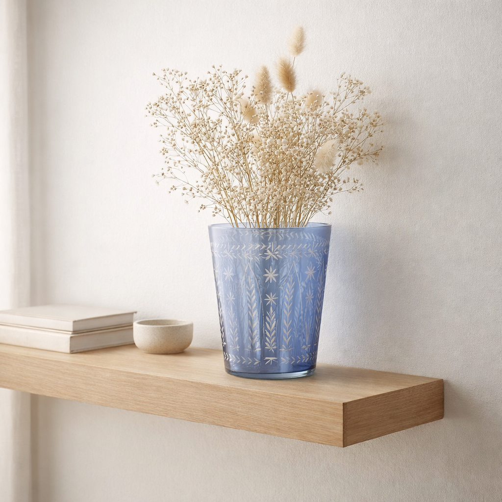 J -line Vase Tarifa - Verre - Bleu - Ø 19 cm en situation
