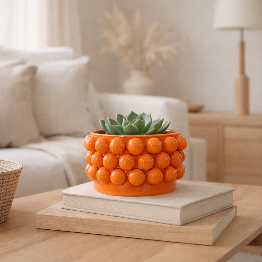 J -Liline Flowerpot Oranges - Céramique - Orange - Small - Ø 15,5 cm en situation