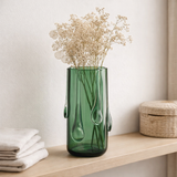 J-line vase Drippy - Verre - Green - Grand - 33 cm de haut en situation