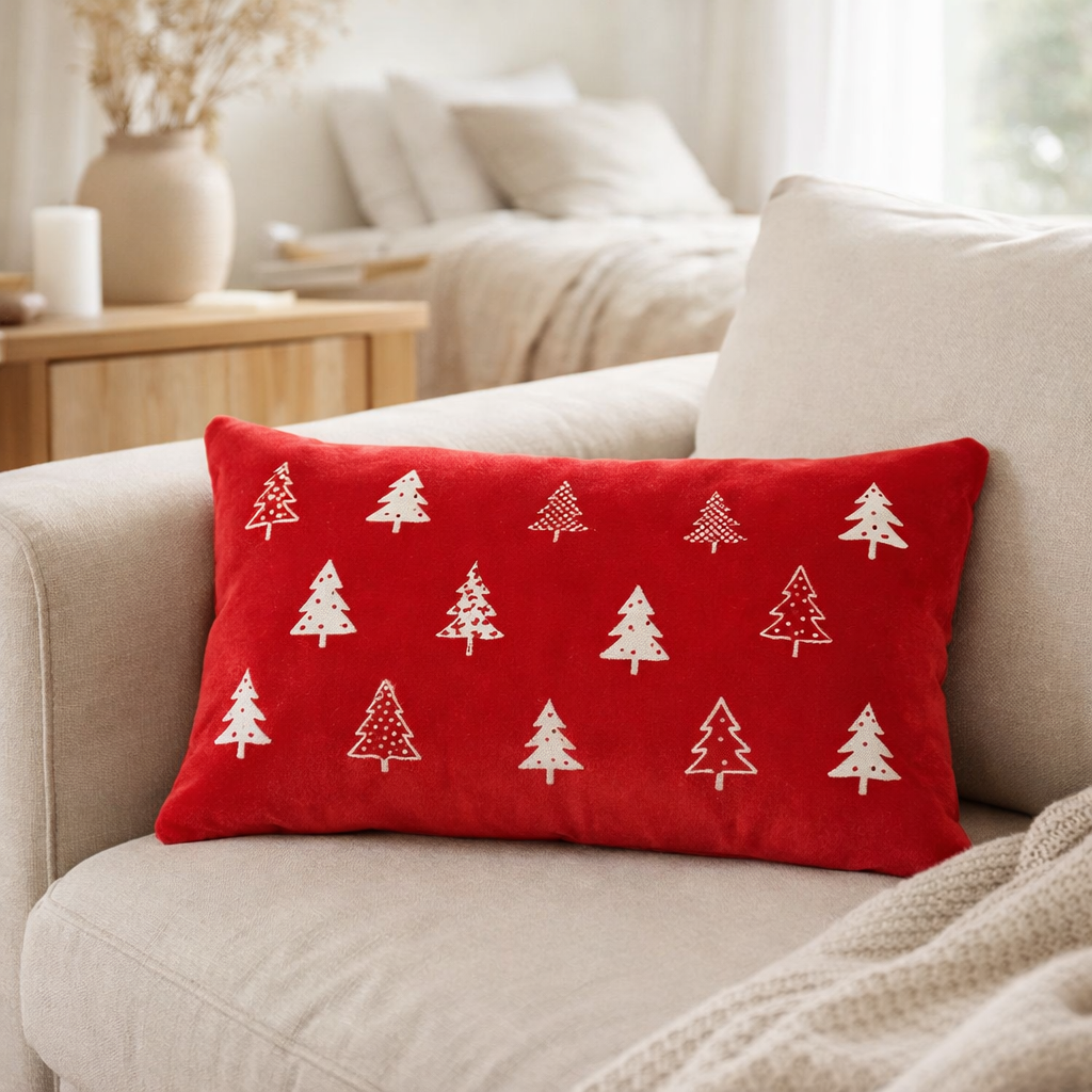 J-Line coussin Rectangle Sapins de Noël - velours - rouge/blanc en situation