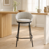 Tabouret de bar J-Line - fer - gris/noir en situation