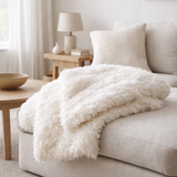 Couverture J-Line Moutie - polyester - blanc en situation