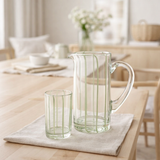 J-line carafe rayures verre transparent / vert en situation