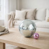 J-Line décoration Miroir boule disco - plastique - argent - M en situation