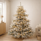 J-Line Sapin de Noël 420 LED Snowy - plastique - vert/blanc en situation