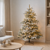 J-Line Sapin de Noël 270 LED Snowy - plastique - vert/blanc en situation