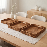 Plateau rectangulaire en rotin | Plateau de service | Grand Plateau Décoratif AMAHAI Marron (3 tailles) en situation