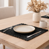 Set de table en jonc de mer noir (lot de 2, 4 ou 6) 36 cm | Set de table carré rectangulaire VARNA (noir) en situation