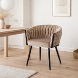 Chaise Eva Velours Taupe Cadre Noir en situation