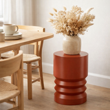 Table d'appoint Mart Rouge en situation
