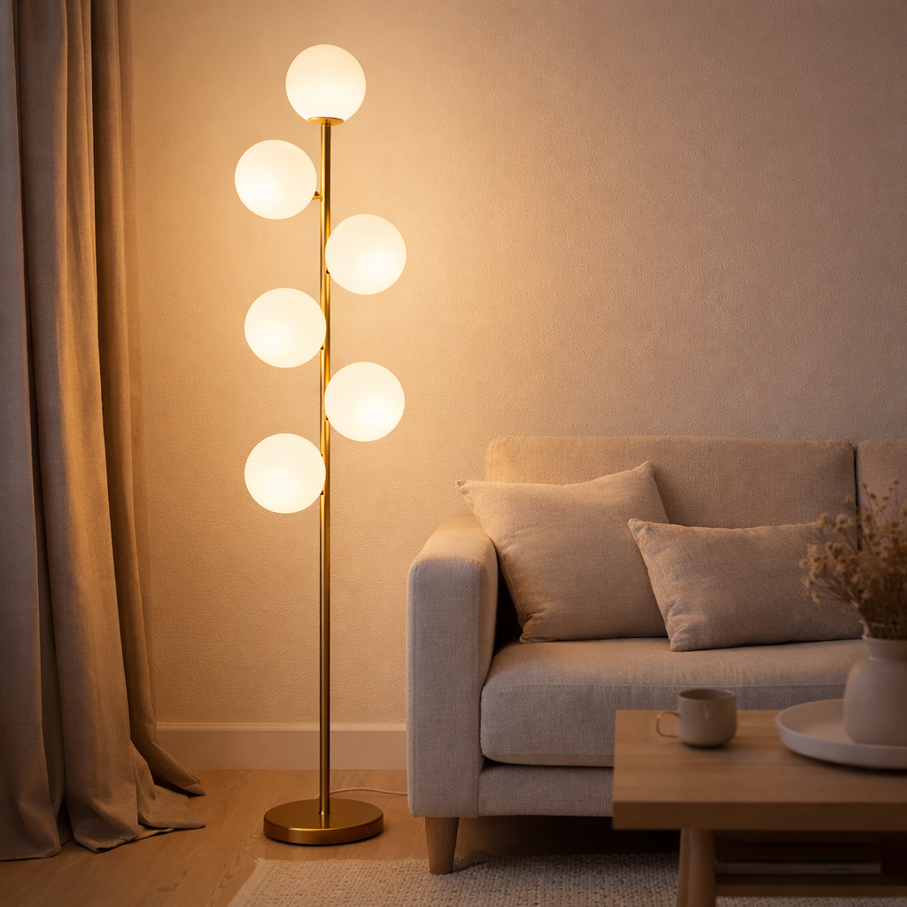 Lampadaire Jenna Blanc Or en situation