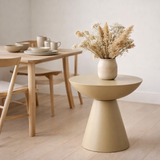 Table d'appoint Célise Beige en situation