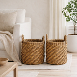 Boho Laundry ou Panier d'usine - Panier de rangement tissé rond - panier décoratif en fibre de banane (3 tailles Ø 25/32/38 cm) Rinjani en situation