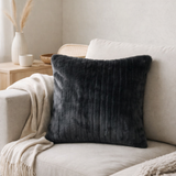 Coussin Artus Ombre 45 x 45 en situation