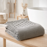 Drap de bain Julia Gris 90 x 150 en situation